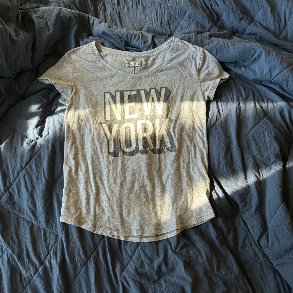 A&F Gray New York Graphic T-Shirt